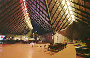 foto della chiesa S.Giovanni Bono all'interno, navata principale e cappella feriale